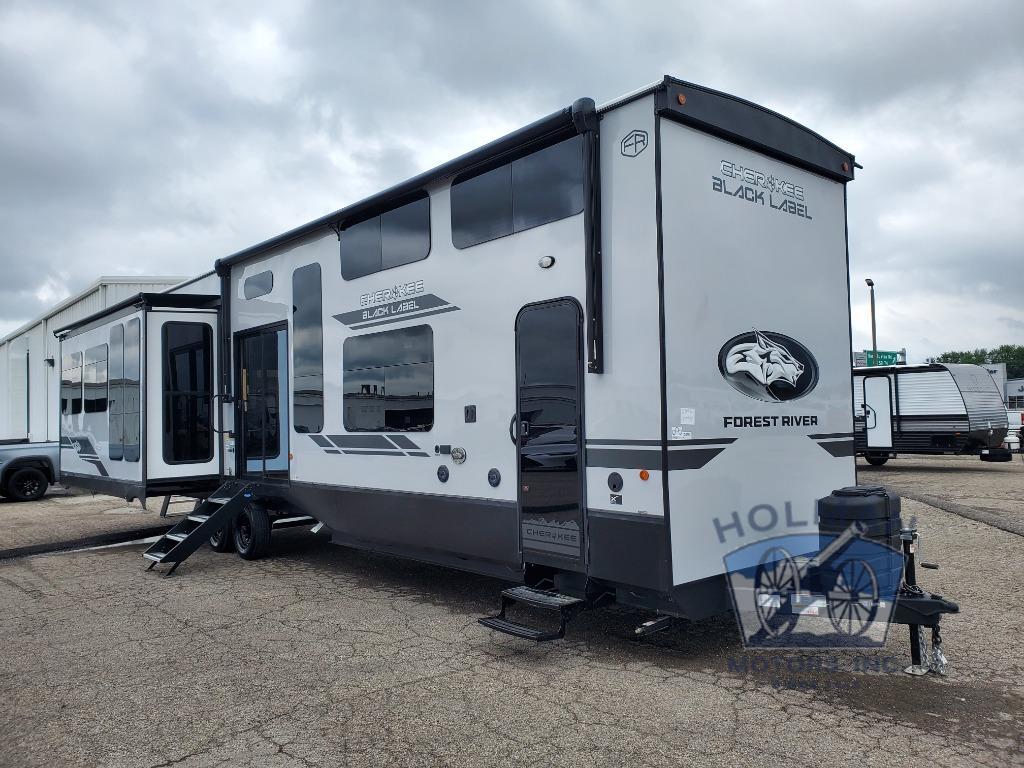 2027 Forest River Rv Cherokee Timberwolf Black Lable 39JMBL in batavia OH