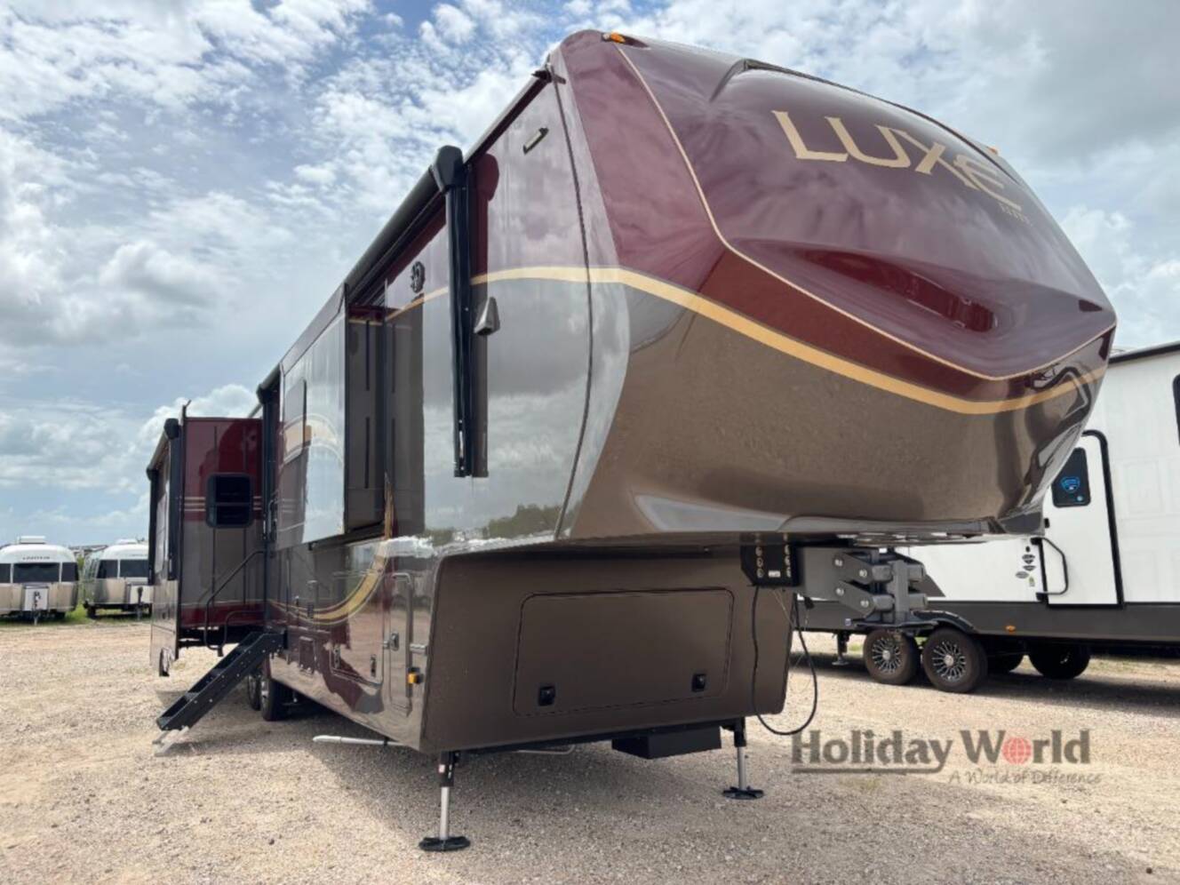 A photo of this 2025 Luxe By The Rv Factory ELITE 39FB
