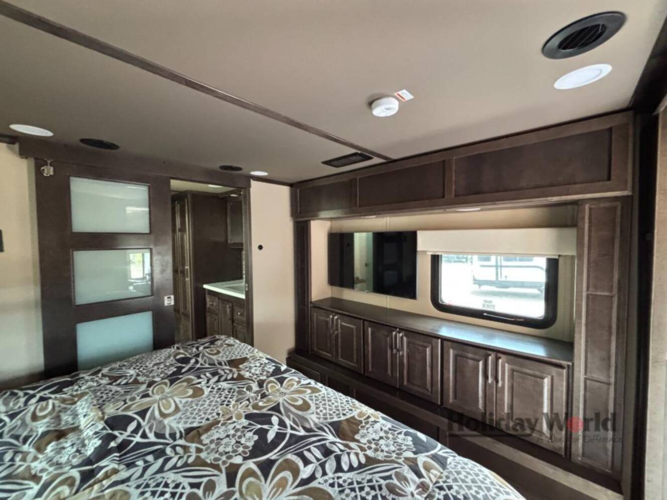 A photo of this 2025 Luxe By The Rv Factory ELITE 39FB