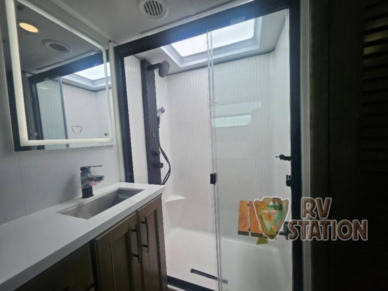A photo of this 2027 Keystone Rv Montana 3800FL