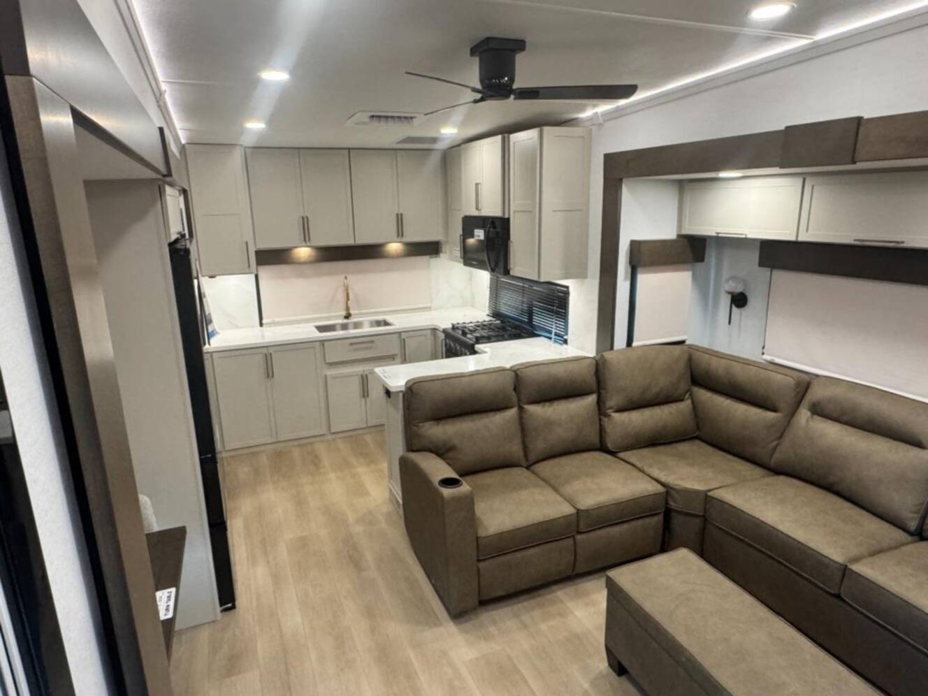 A photo of this 2027 Alliance Rv Paradigm 312RK