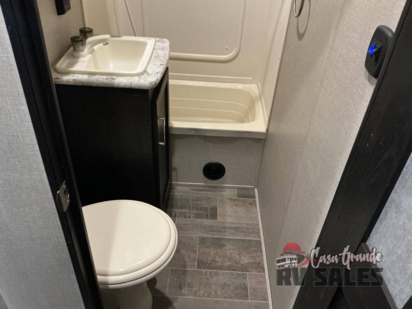 A photo of this 2018 Keystone Rv Impact 312
