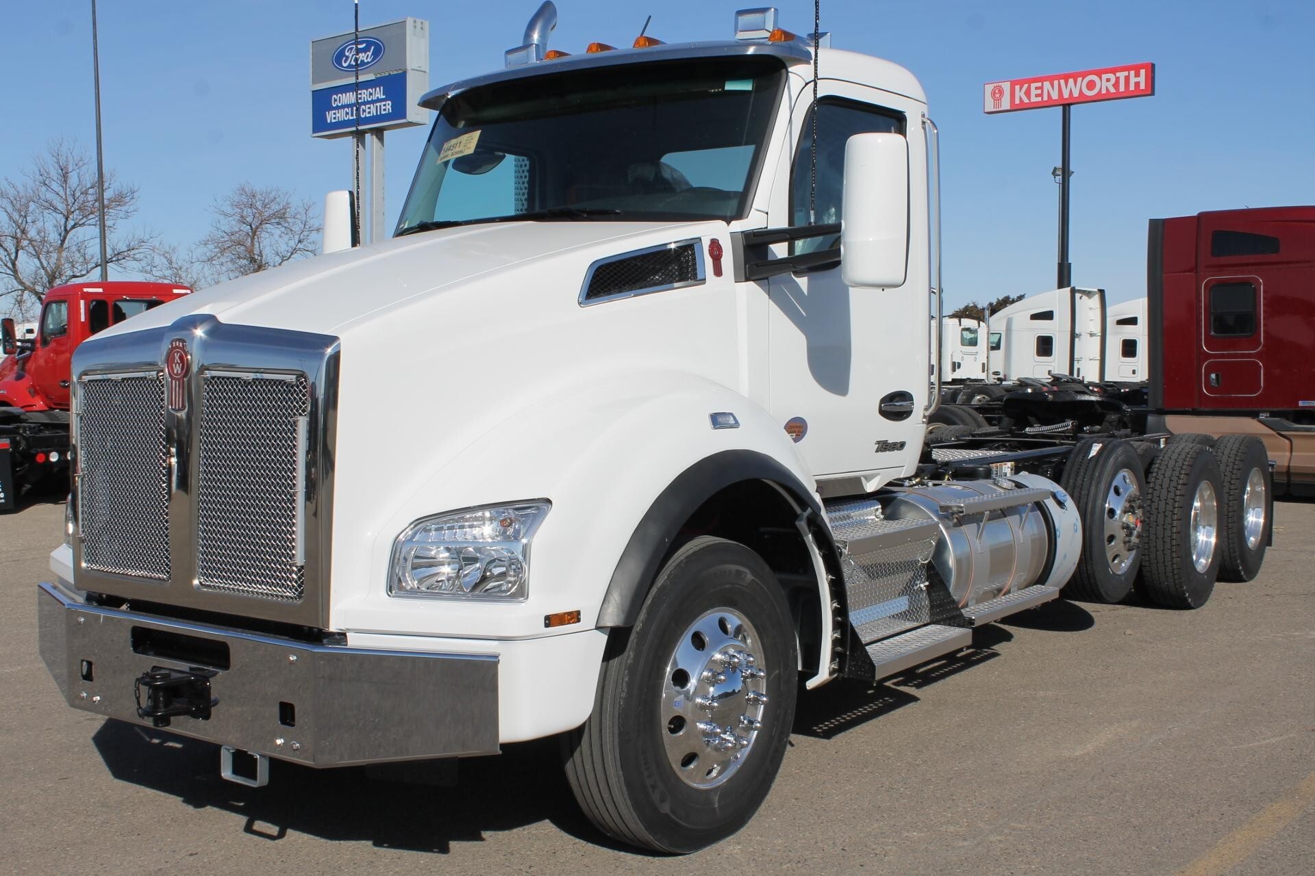 2025 KENWORTH T880 in Fargo, ND