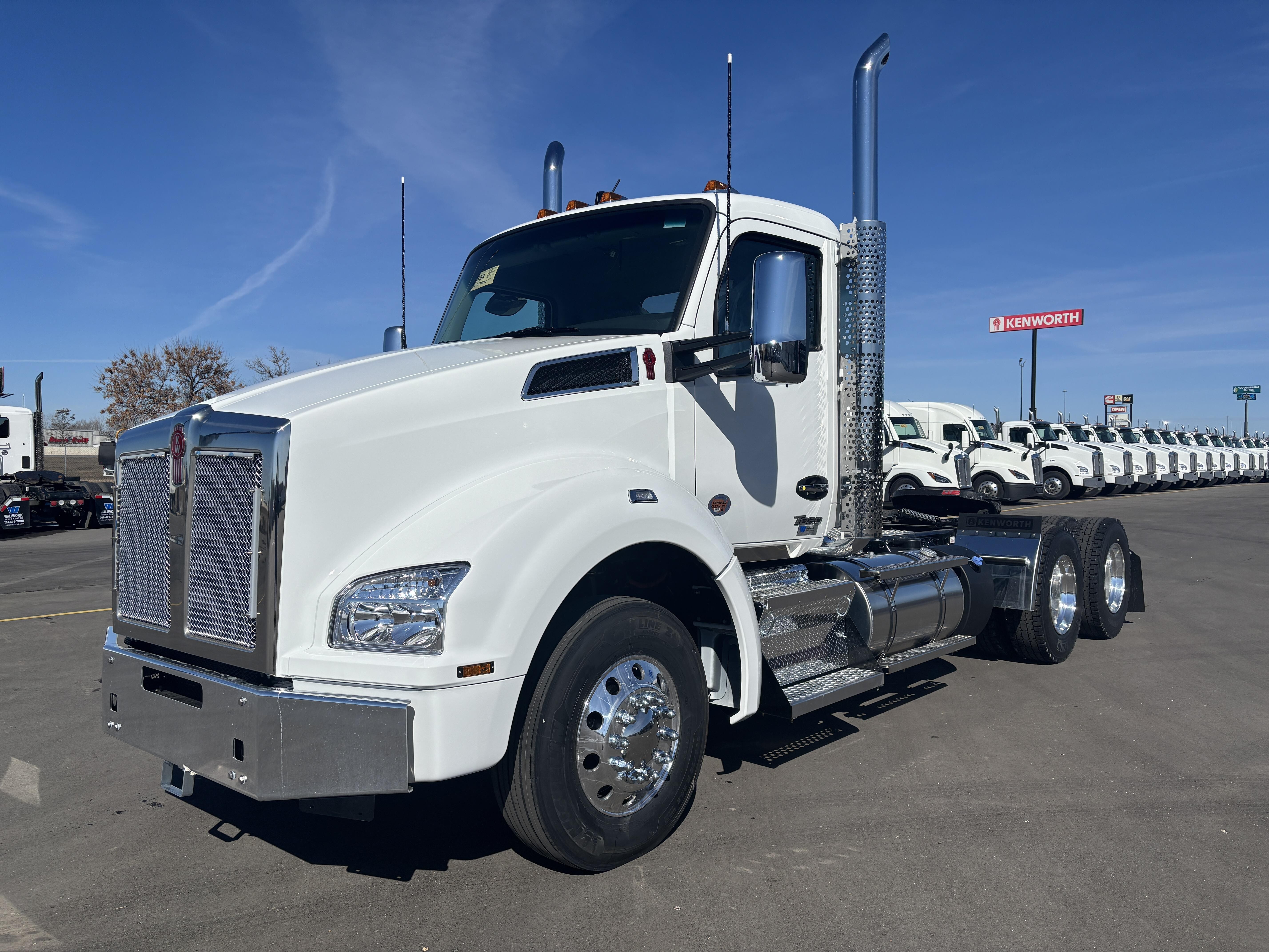 2026 KENWORTH T880 in Fargo, ND