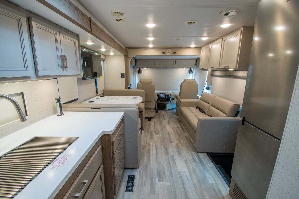 2027 Thor Motor Coach Palazzo GT 33.6 in alvarado TX