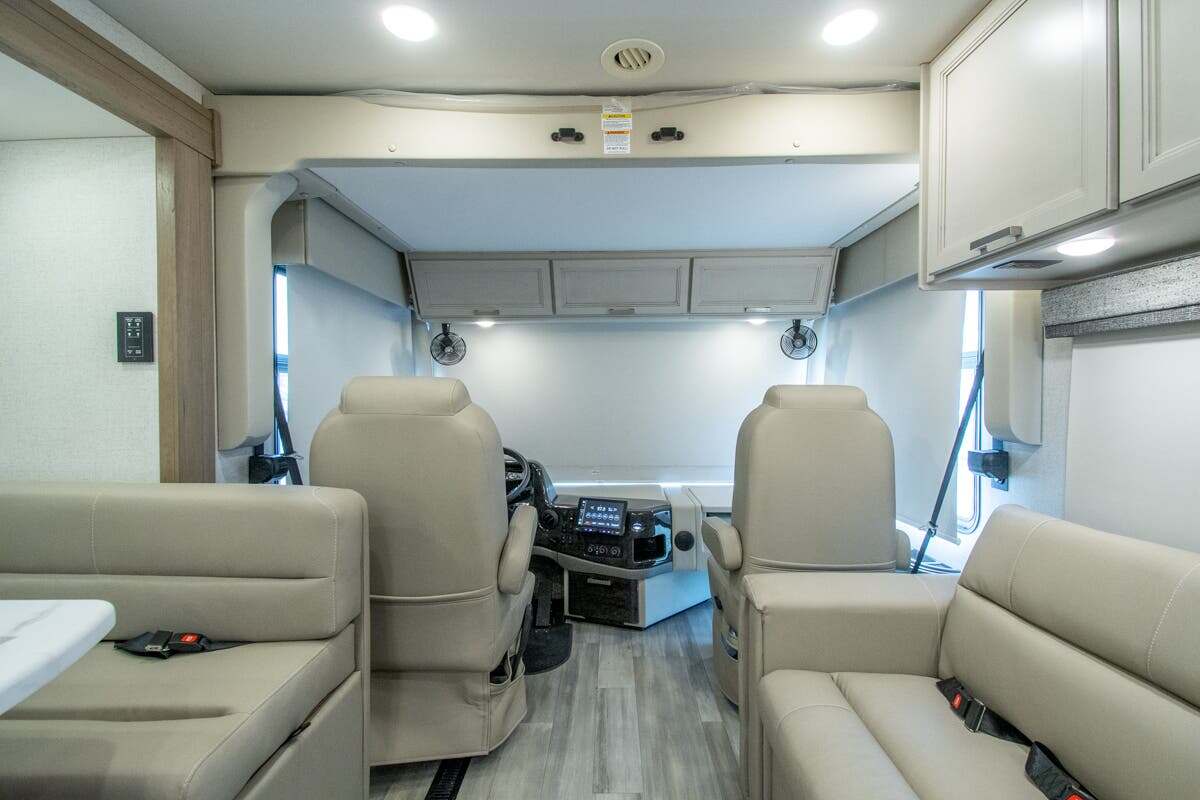 2027 Thor Motor Coach Palazzo GT 33.6 in alvarado TX