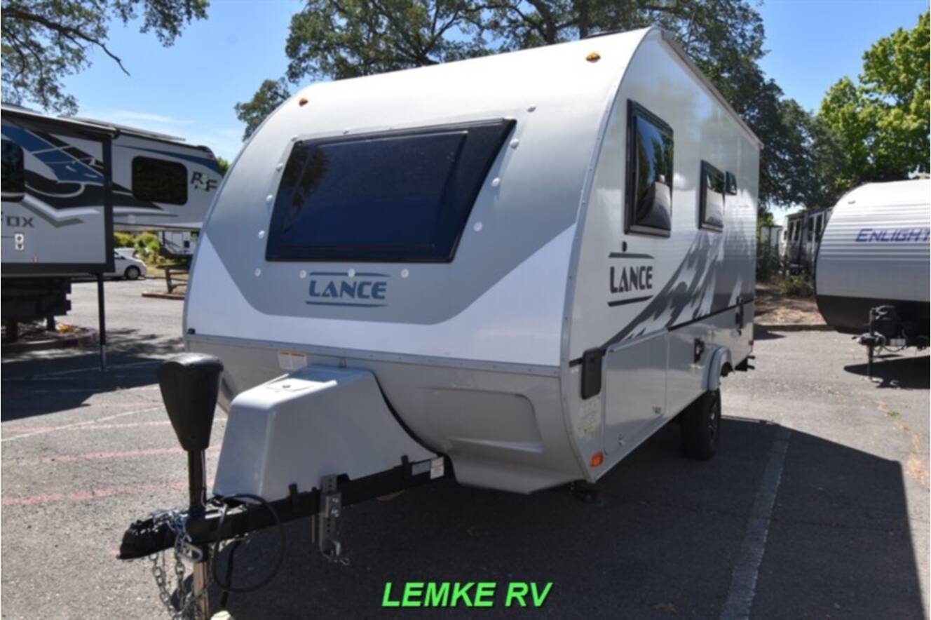 A photo of this 2021 Lance 1475