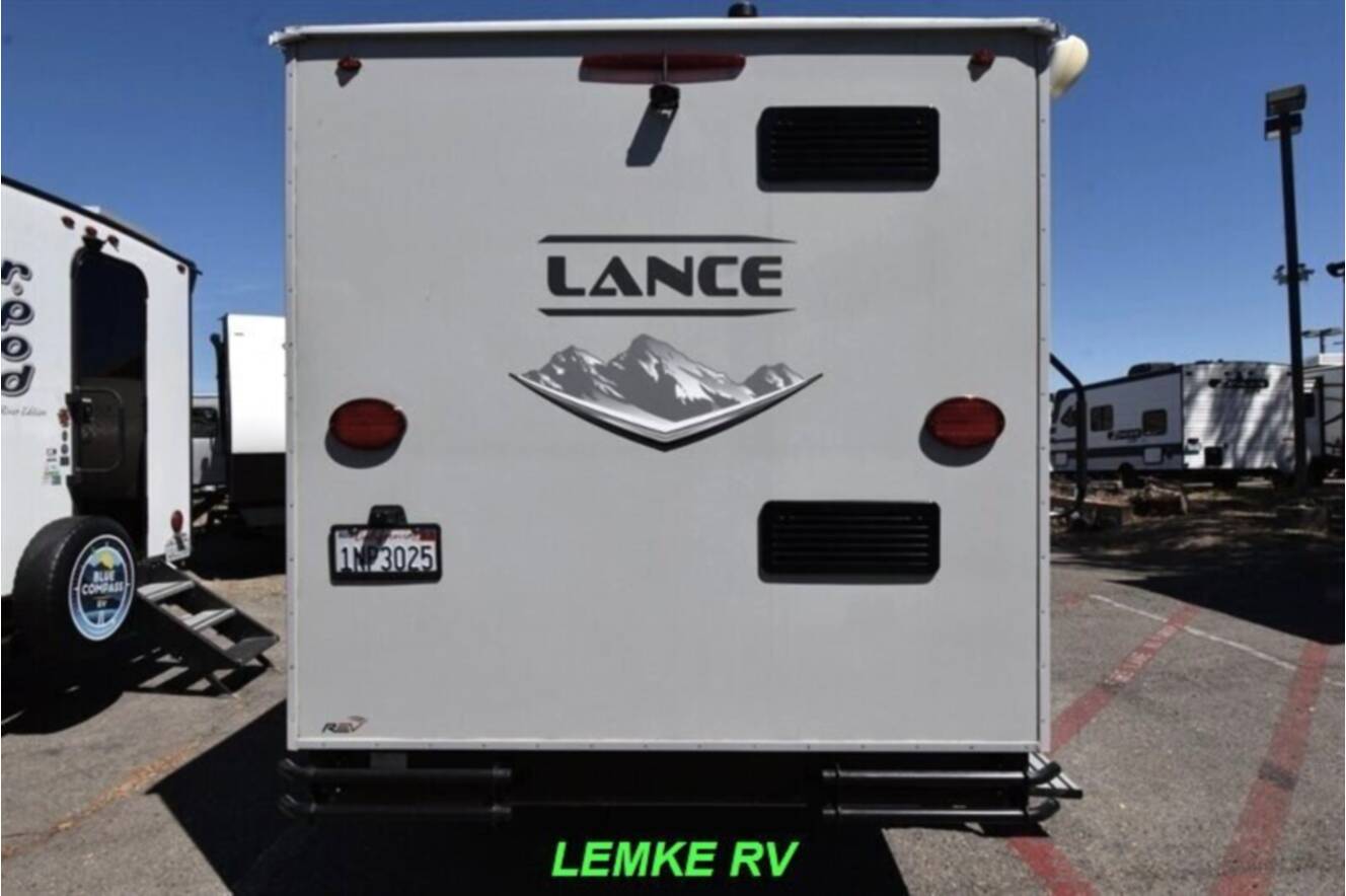 A photo of this 2021 Lance 1475