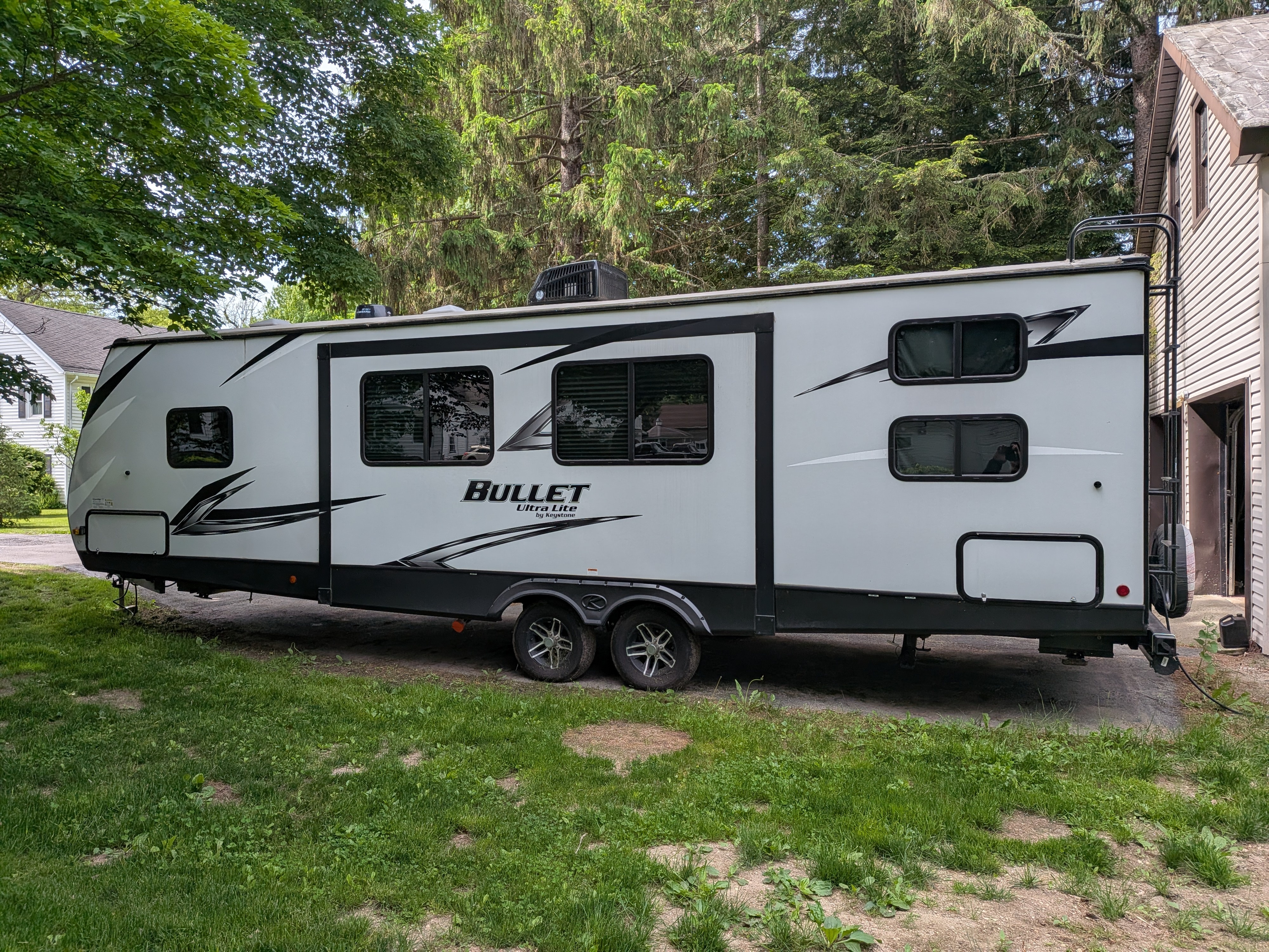 2021 Keystone BULLET ULTRA LITE 290BHS in pine bush NY