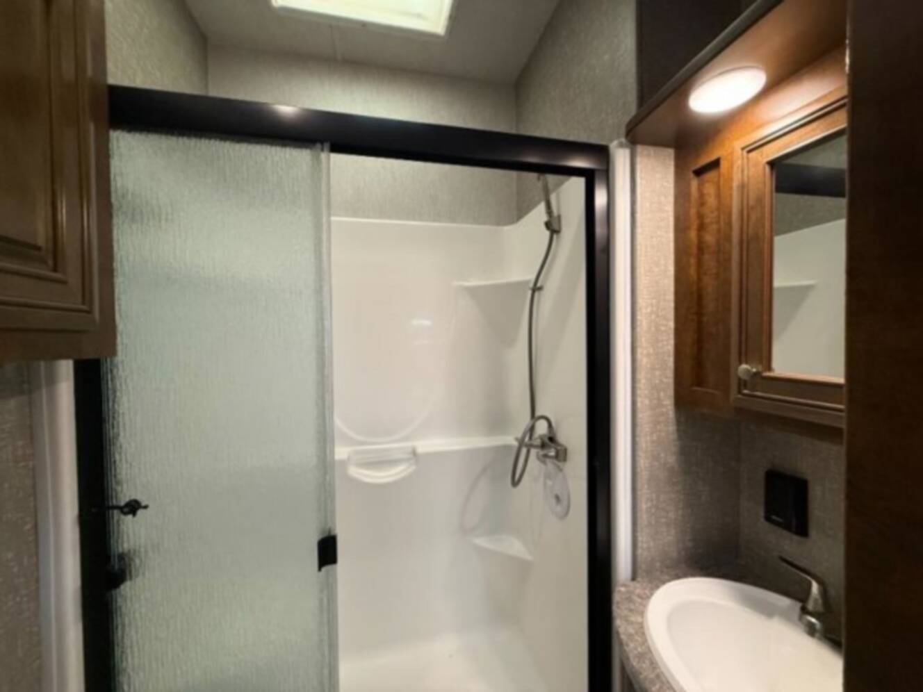 A photo of this 2019 Heartland Bighorn 39FL