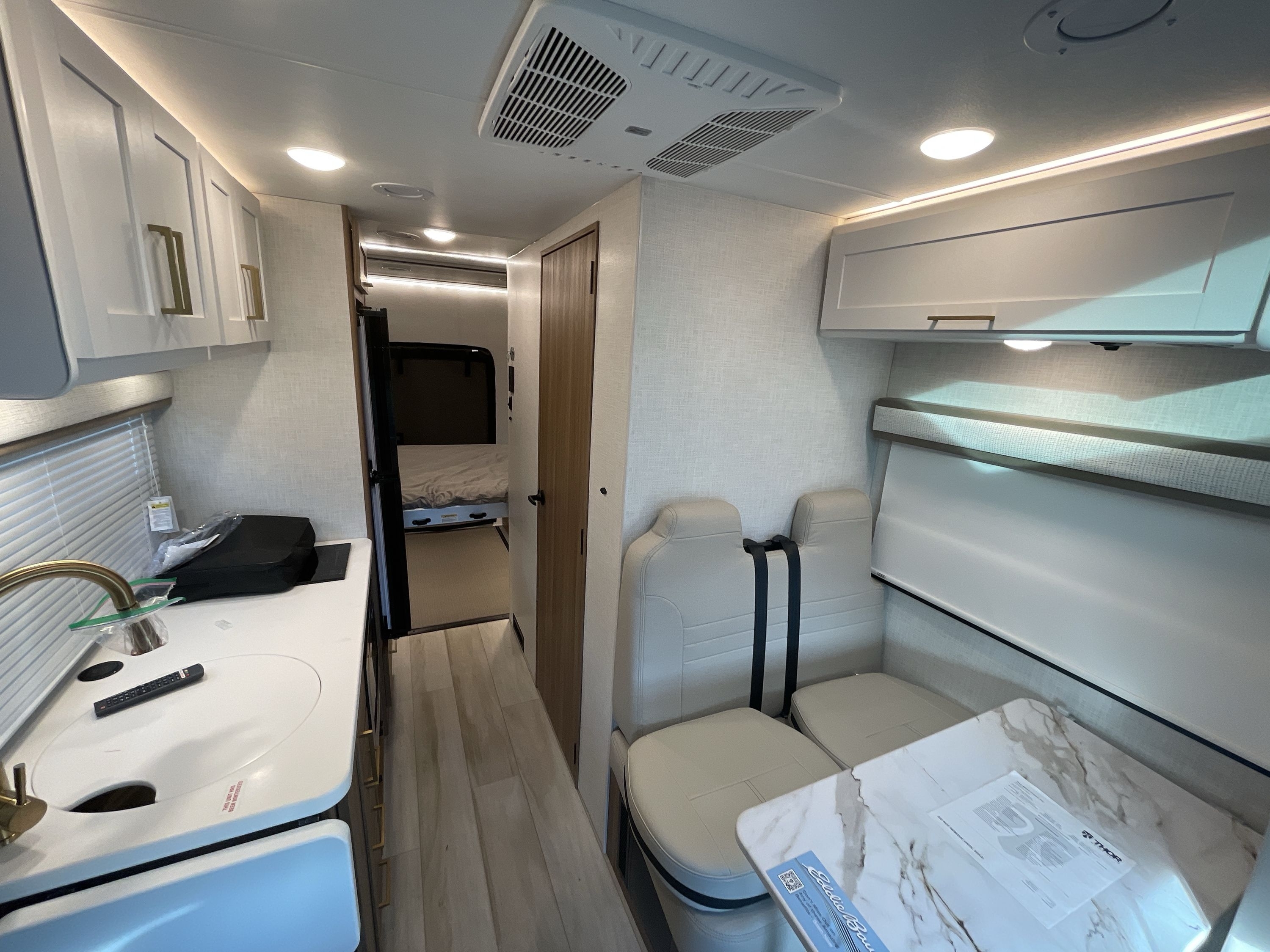 2026 Thor EDDIE BAUER 22ET 22EB in kansas city KS