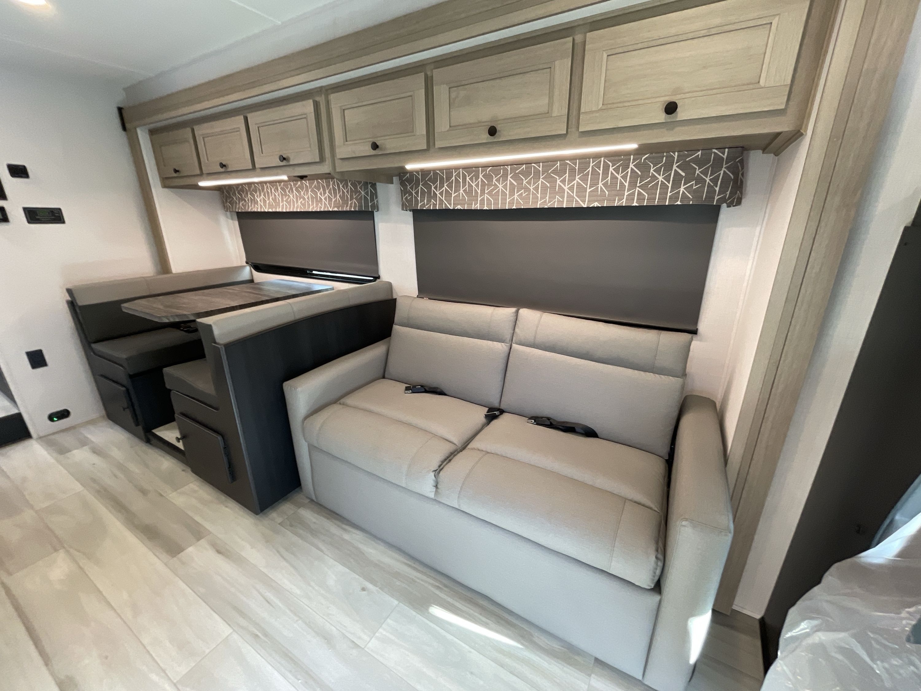 2026 Forest River SUNSEEKER LE 2850SF 2850SLE in dothan AL