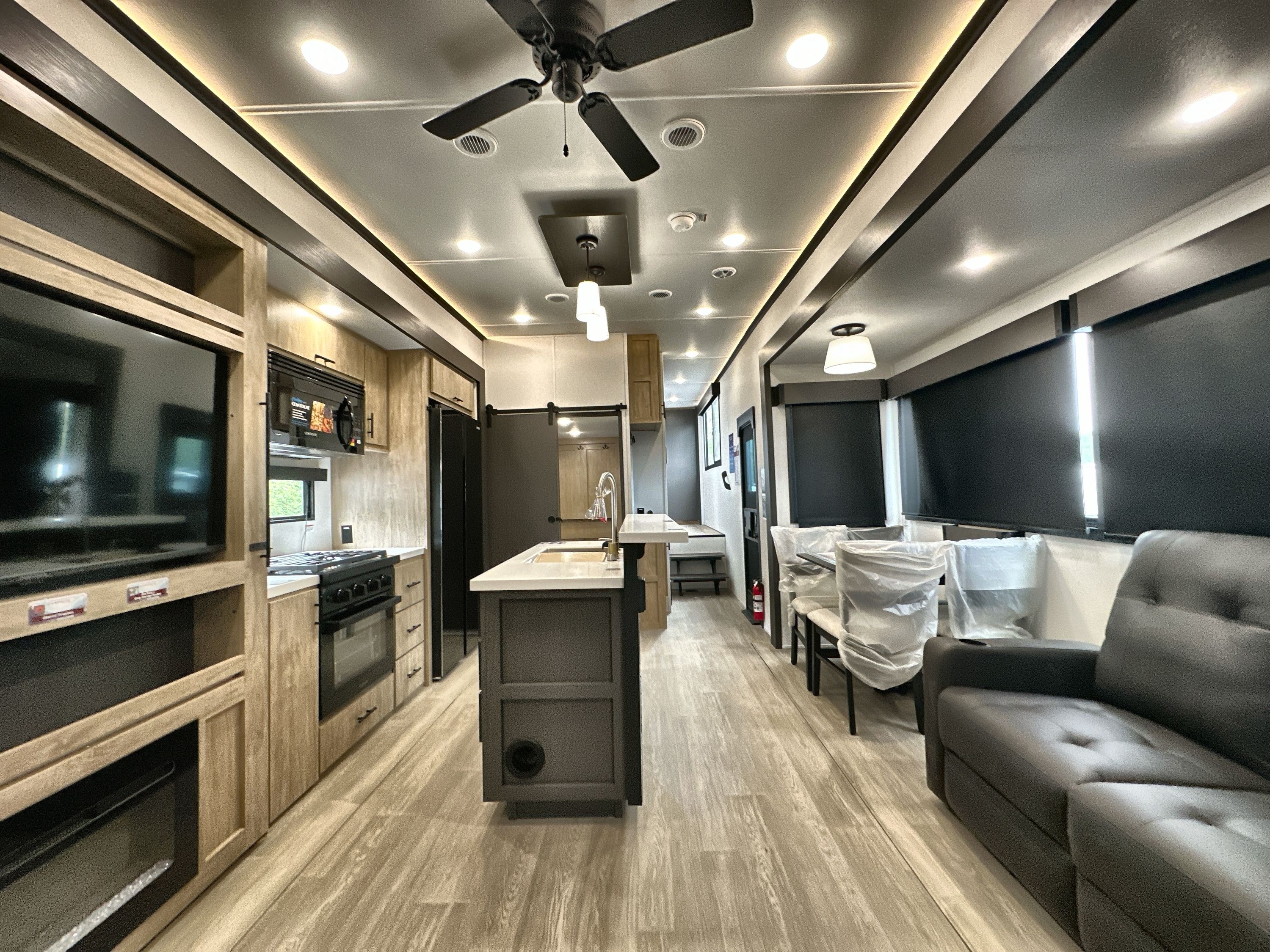 2027 Forest River CAMPSITE ELITE 36RF in houghton lake MI