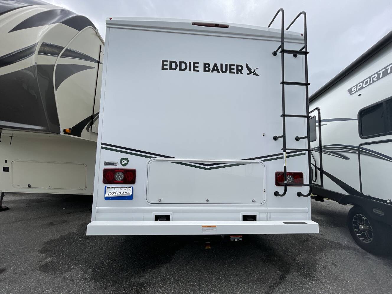 A photo of this 2025 Thor EDDIE BAUER 31EB