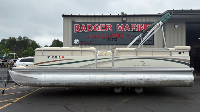 2002 Bennington 2250 RL in nekoosa WI