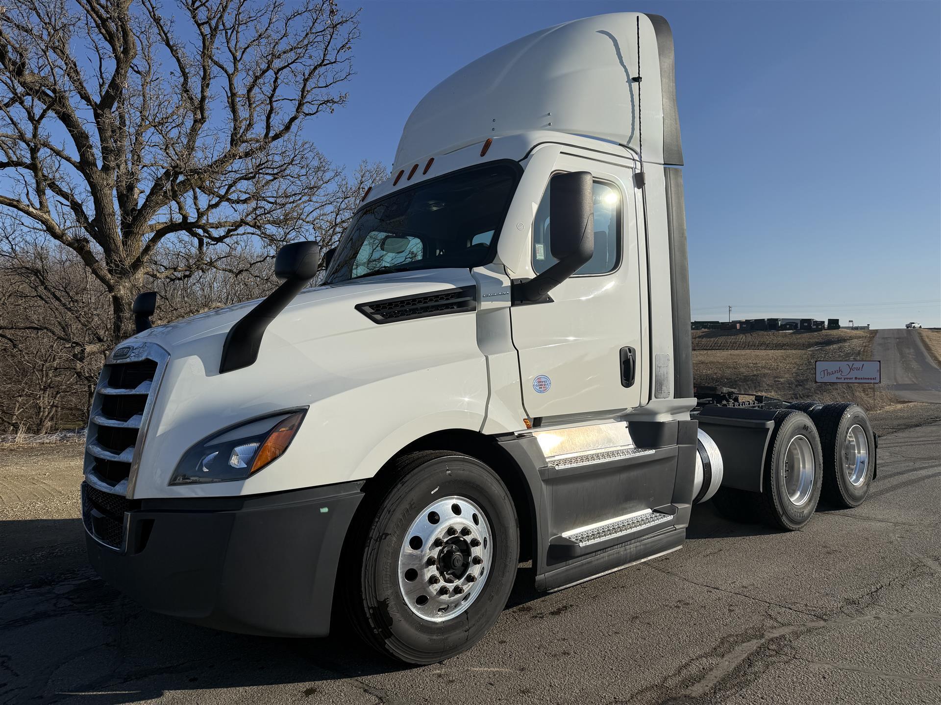 2022 FREIGHTLINER CASCADIA 126 in Rochester, MN