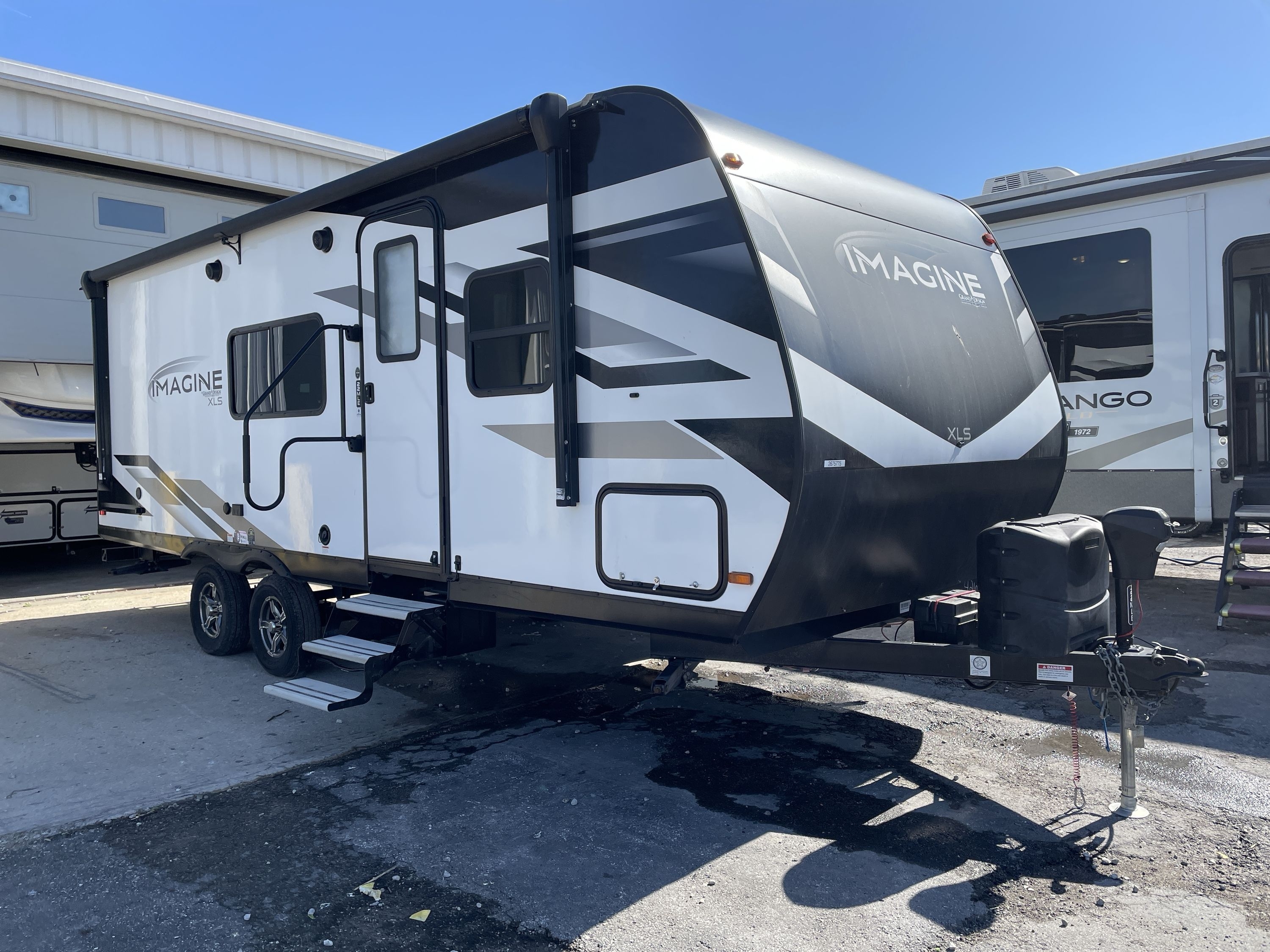 2022 Grand Design IMAGINE XLS 22MLE in grain valley MO