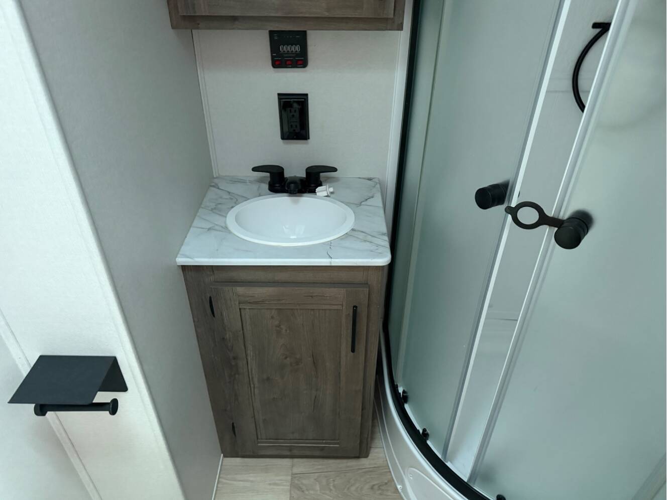 A photo of this 2024 Heartland PIONEER BH322