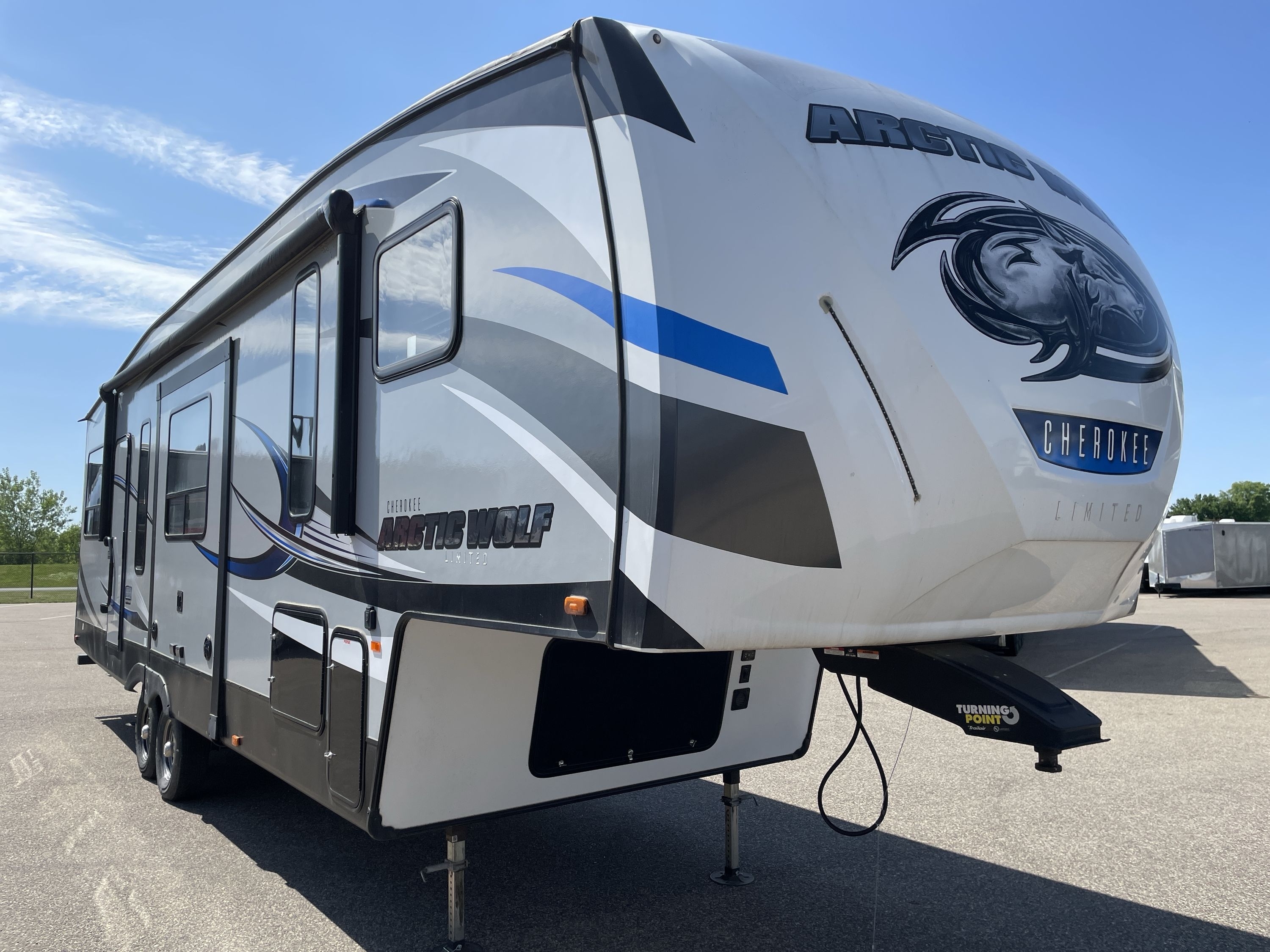 2018 Forest River ARCTIC WOLF 305ML6 RV