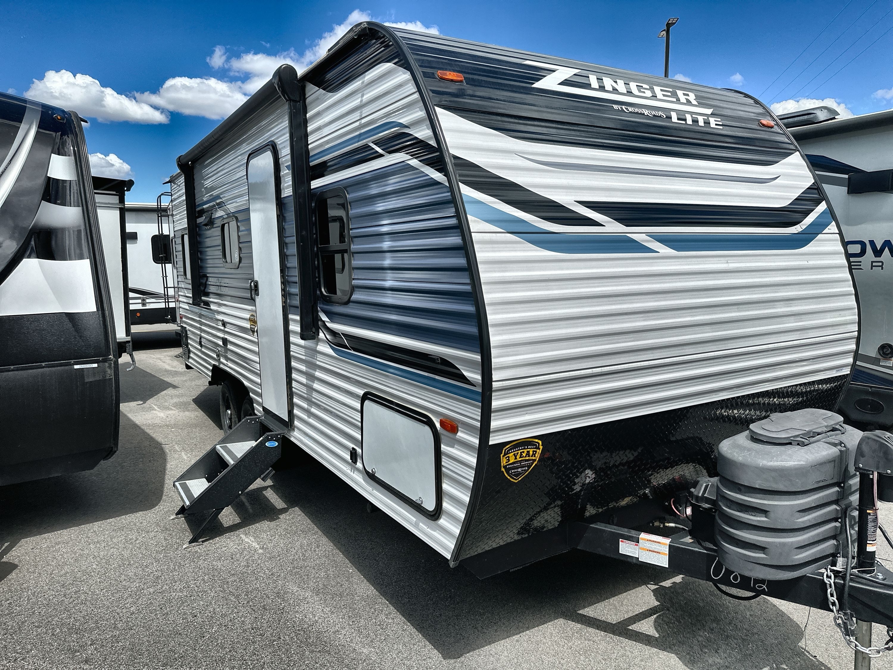 2024 Crossroads ZINGER 211RD RV