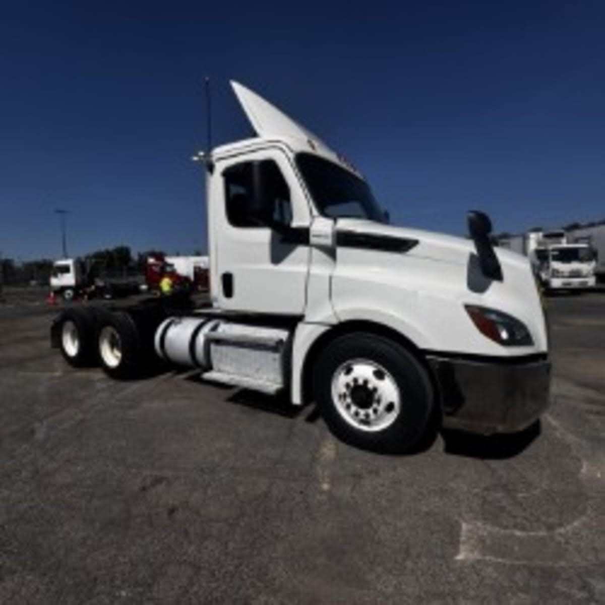 2019 FREIGHTLINER CASCADIA 126 in Hampton, VA