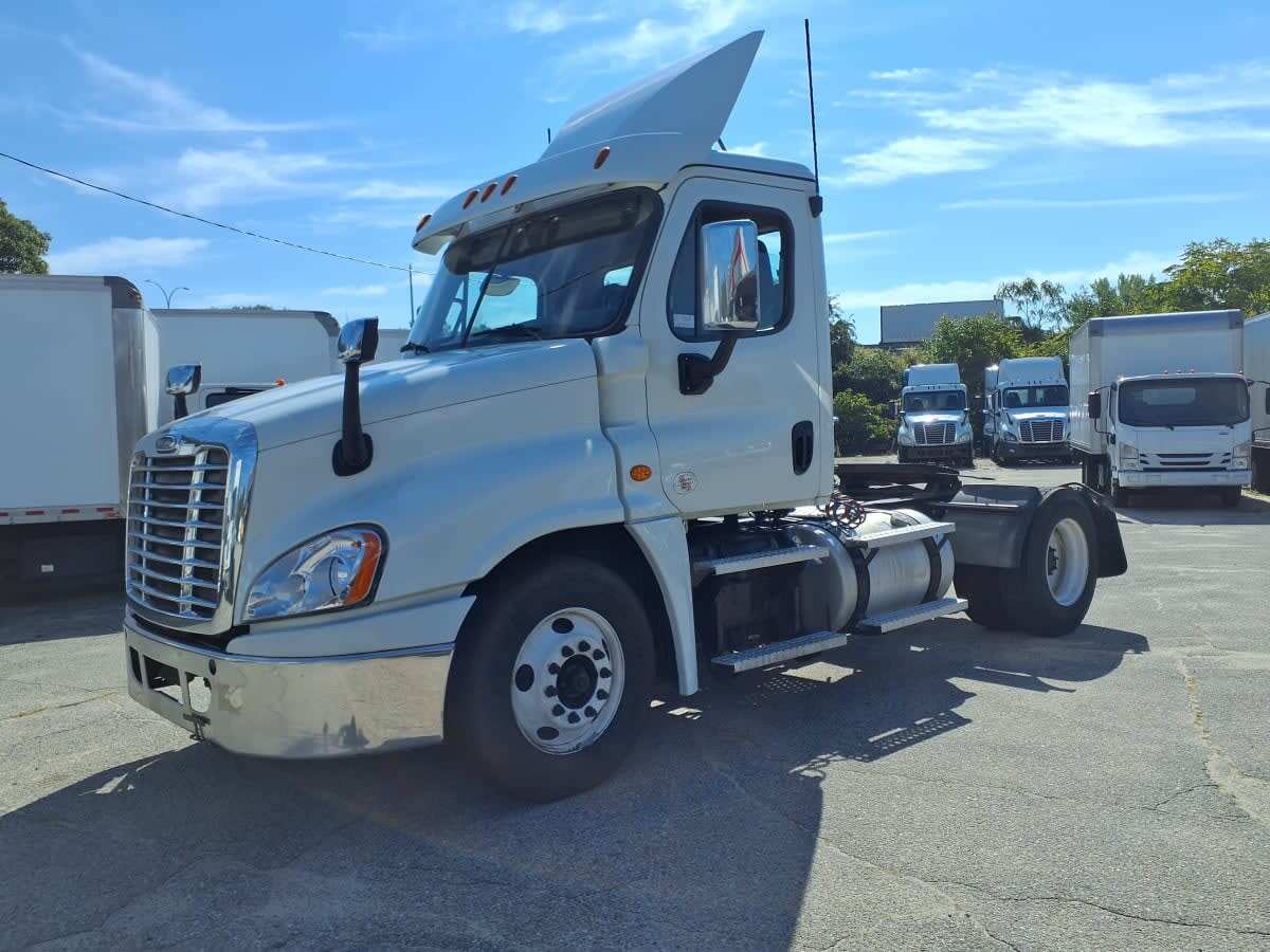 2020 FREIGHTLINER CASCADIA 125 in Warwick, RI