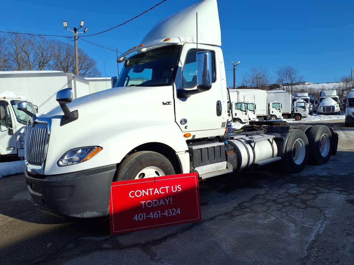 2019 INTERNATIONAL LT625 DAYCAB T/A in Warwick, RI