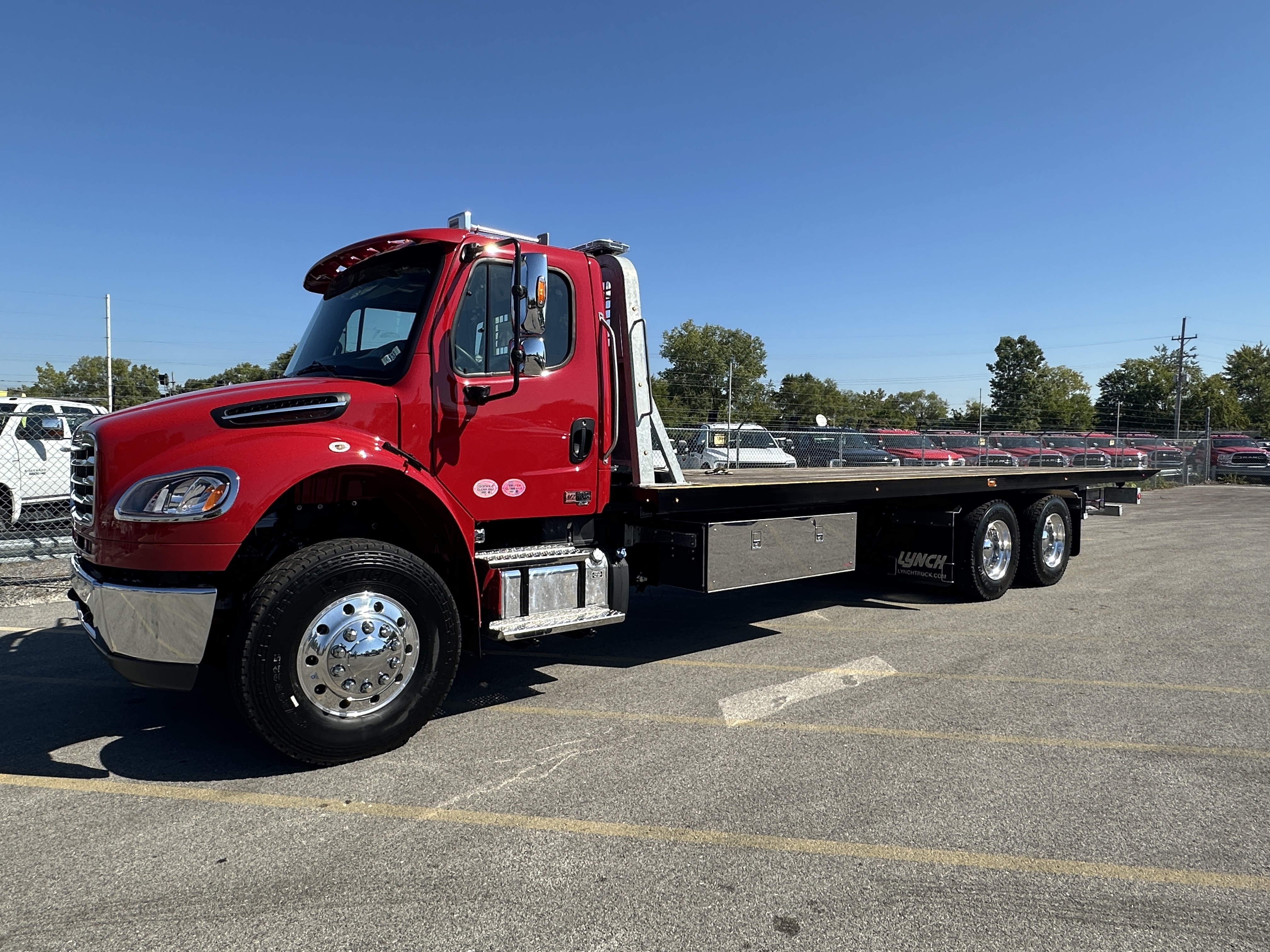 2027 FREIGHTLINER BUSINESS CLASS M2 106 in Alsip, IL