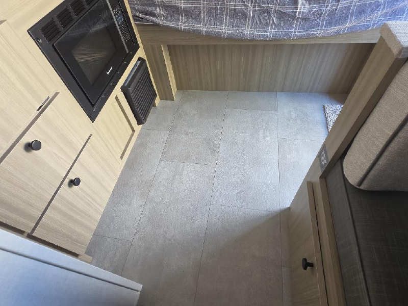 2027 FOREST RIVER 13DLE