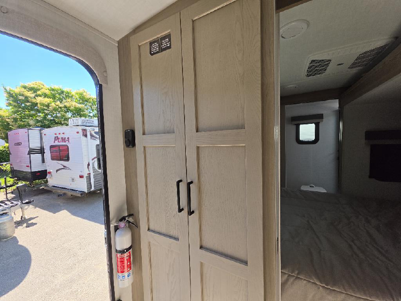 2026 FOREST RIVER ROCKWOOD MINI LITE 2523MBR