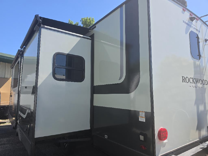2026 FOREST RIVER ROCKWOOD MINI LITE 2523MBR