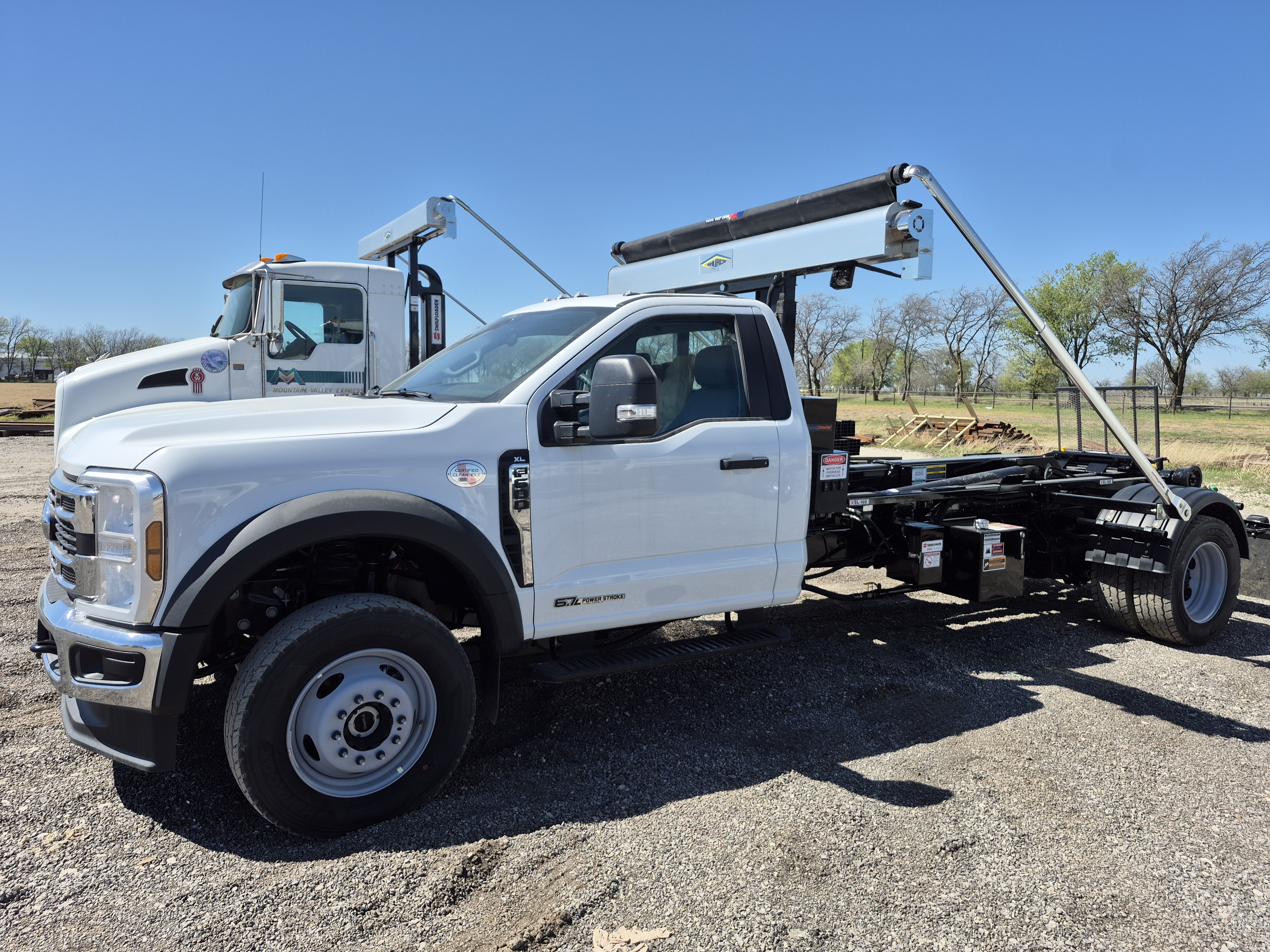 2026 FORD F600 in Rhome, TX