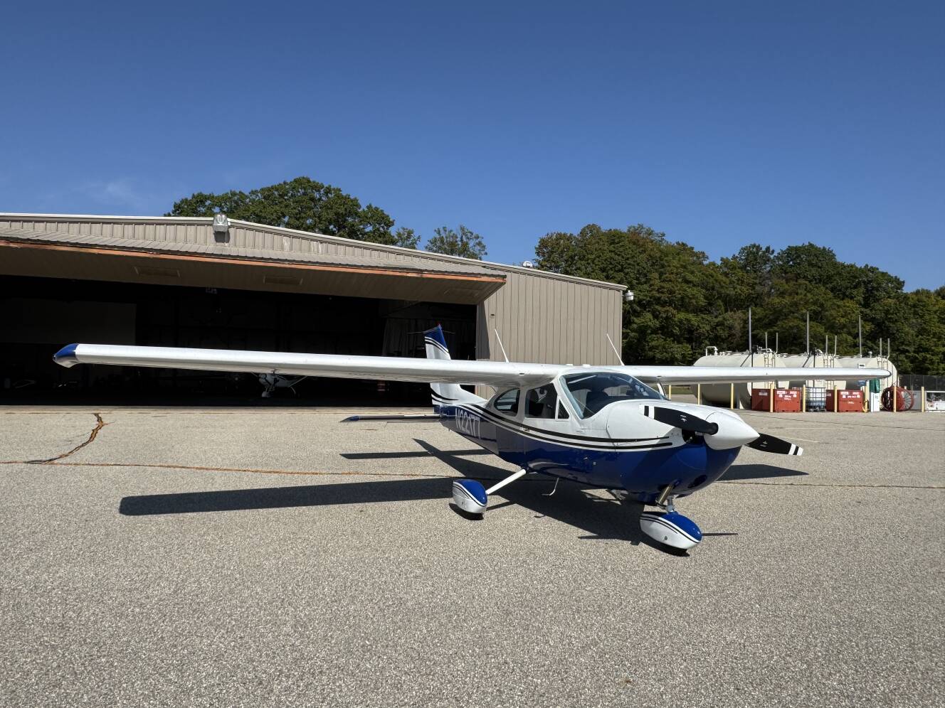A photo of this 1976 Cessna 177