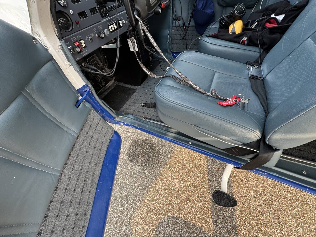 A photo of this 1976 Cessna 177
