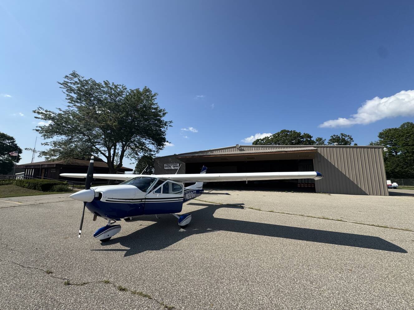 A photo of this 1976 Cessna 177