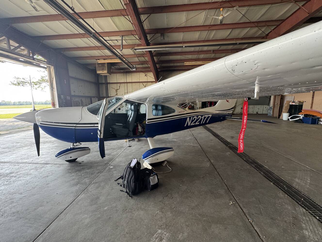 A photo of this 1976 Cessna 177