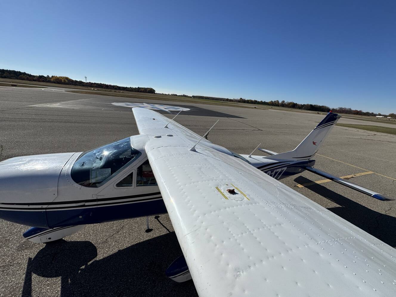 A photo of this 1976 Cessna 177