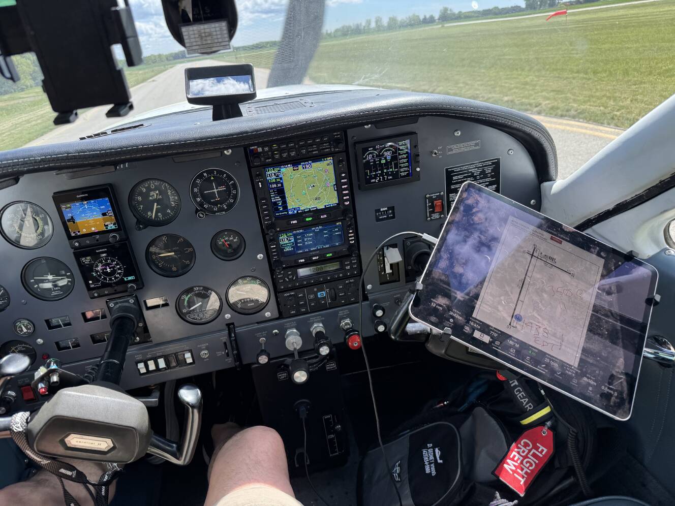 A photo of this 1976 Cessna 177