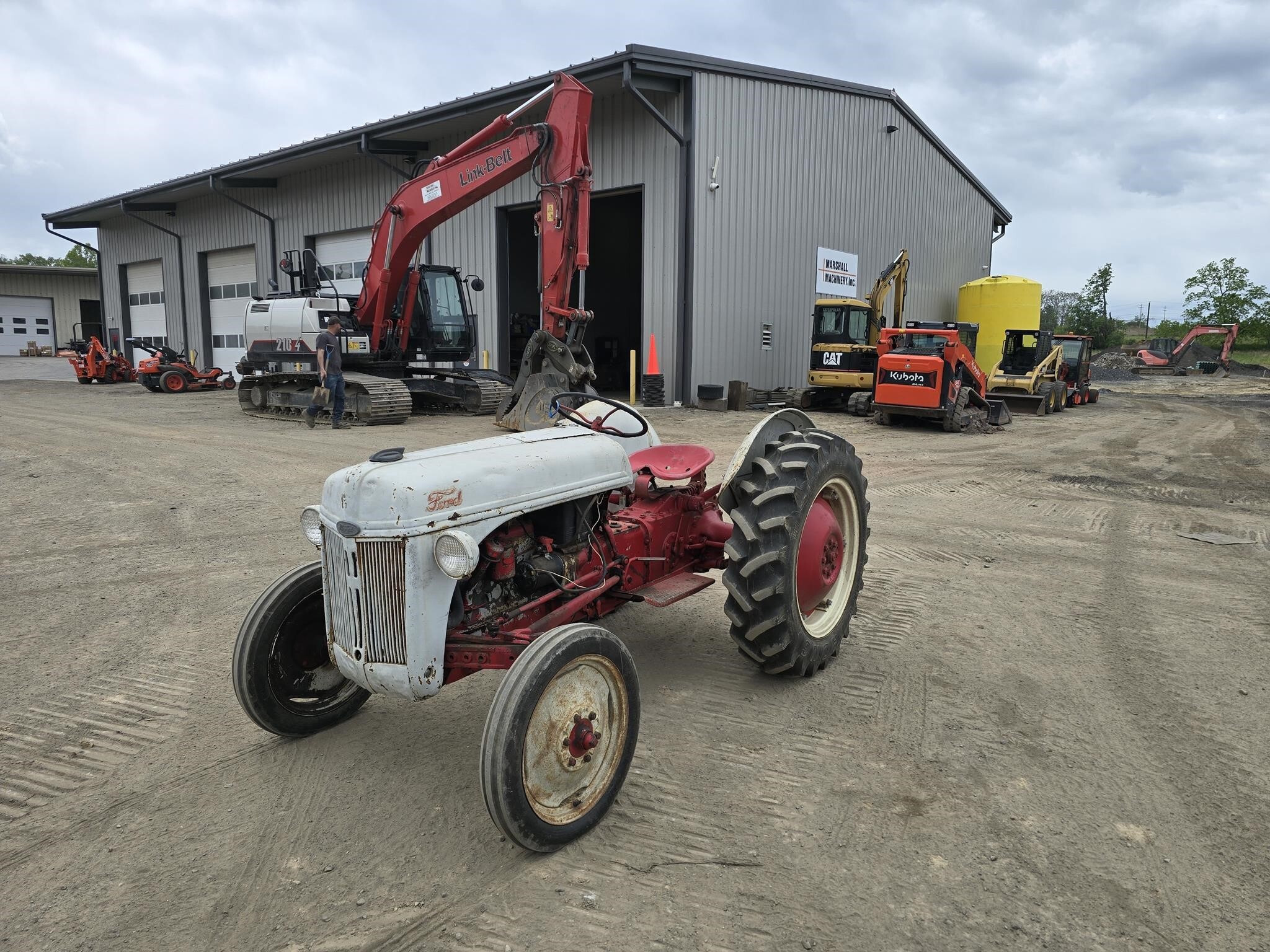 1940 FORD 9N in Middletown, NY