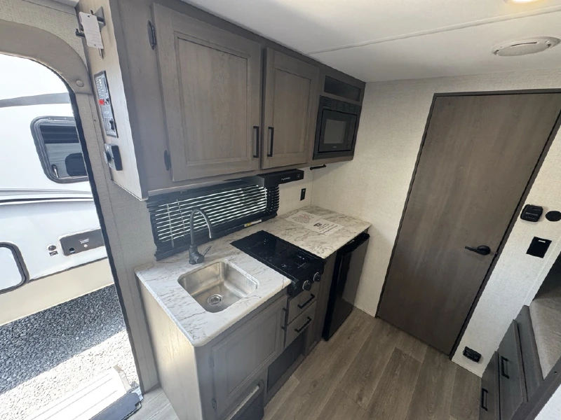 2025 GRAND DESIGN TRANSCEND ONE 151BH