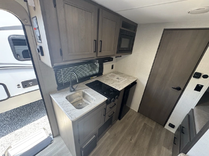 2025 GRAND DESIGN TRANSCEND ONE 151BH