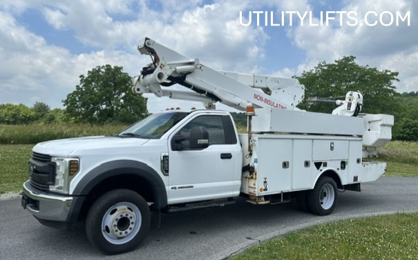2019 FORD F550 in Bernville, PA