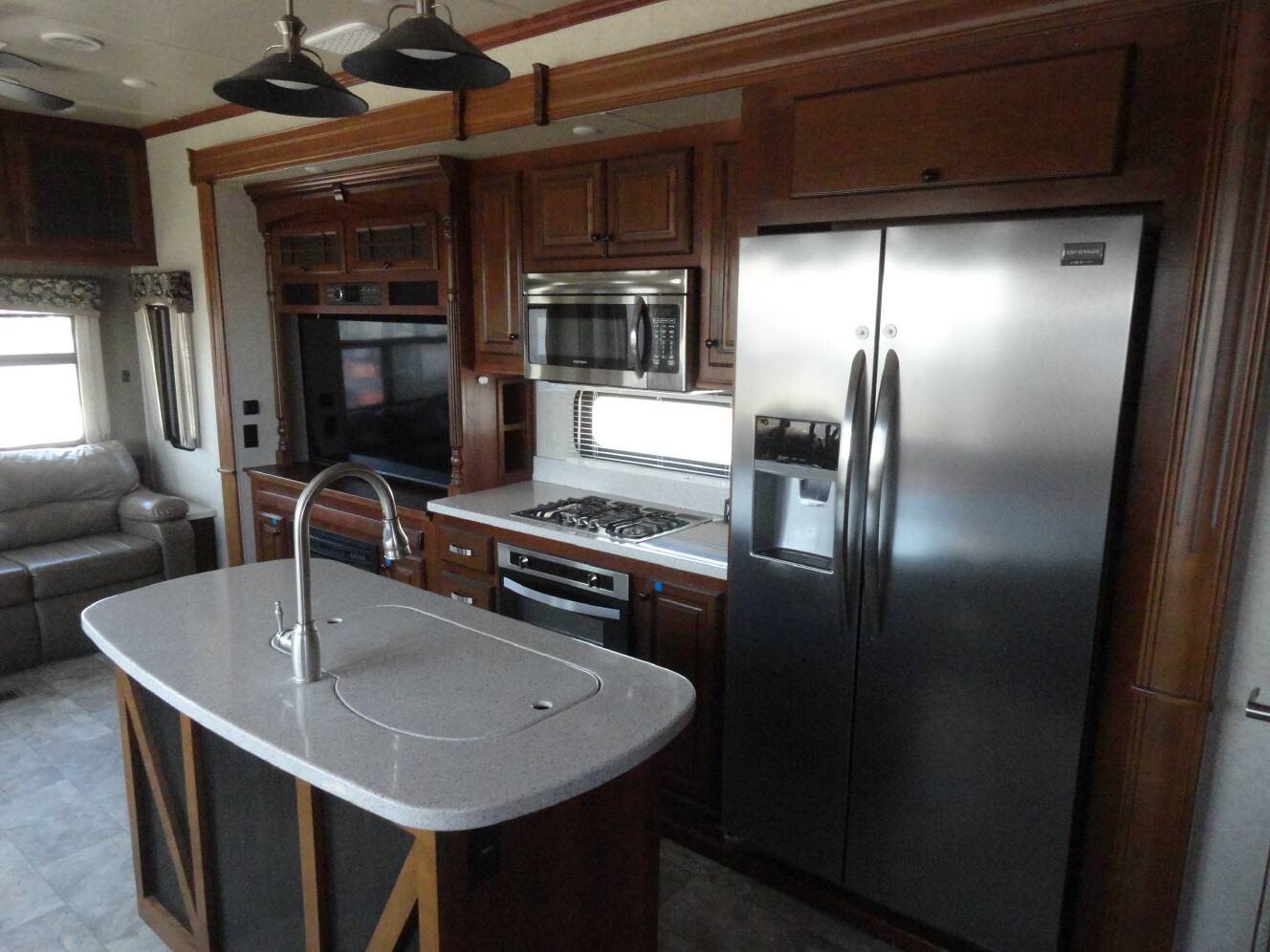 A photo of this 2018 Heartland Bighorn 3160EL
