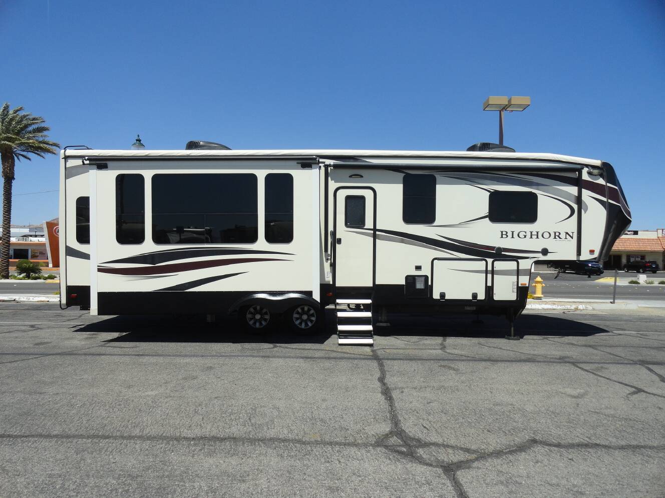 A photo of this 2018 Heartland Bighorn 3160EL