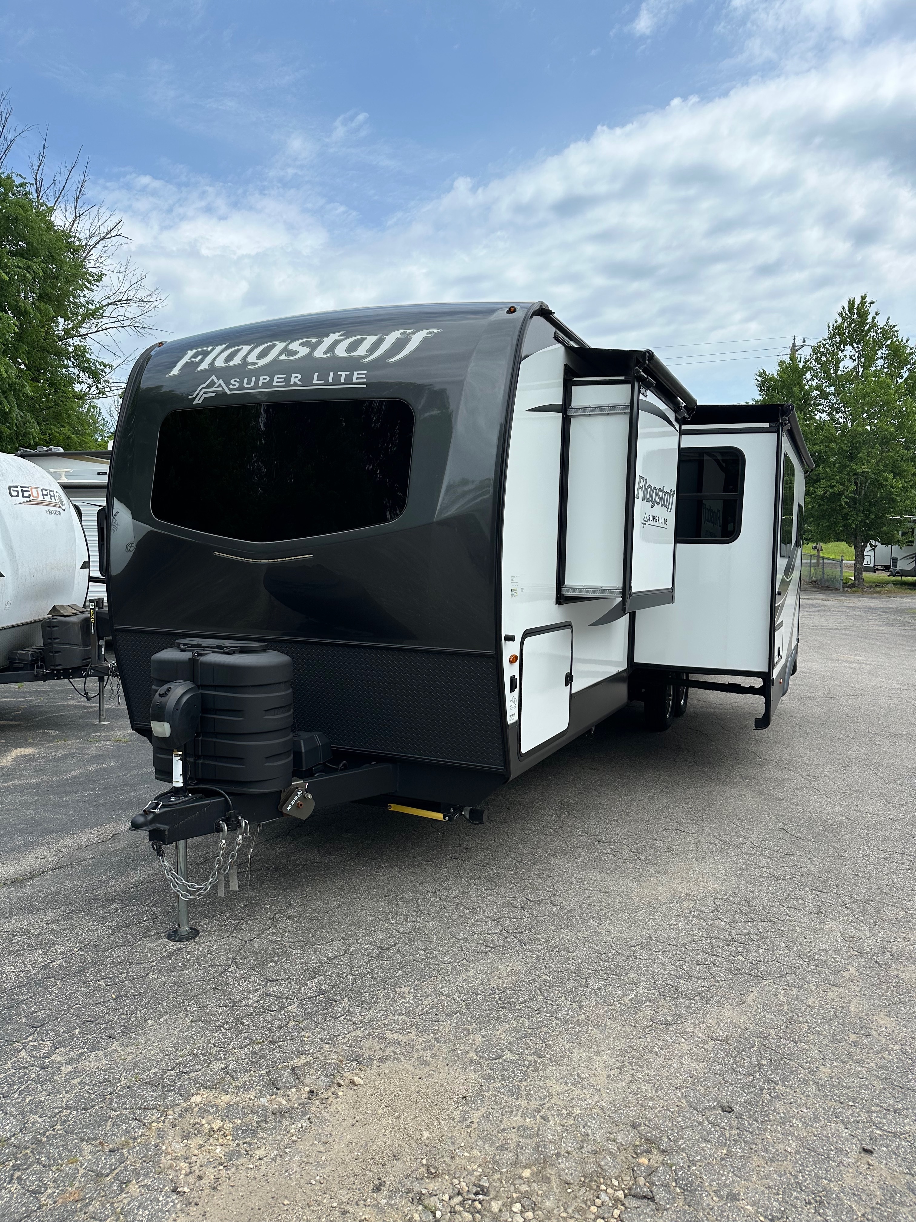 2024 Forest River FLAGSTAFF SUPER LITE 27BHWS in northwood NH