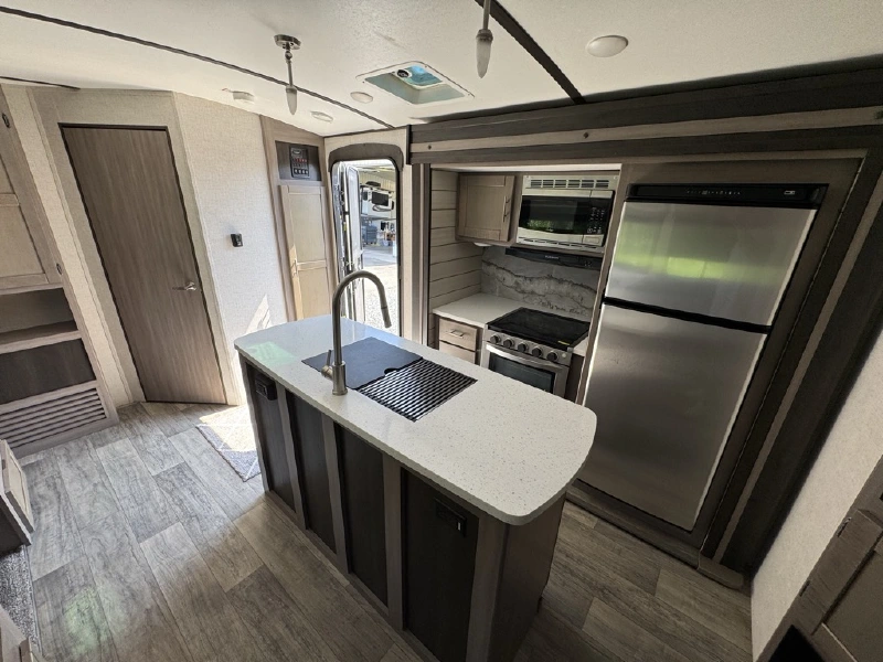 2021 CROSSROADS SUNSET TRAIL SUPER LITE 331BH