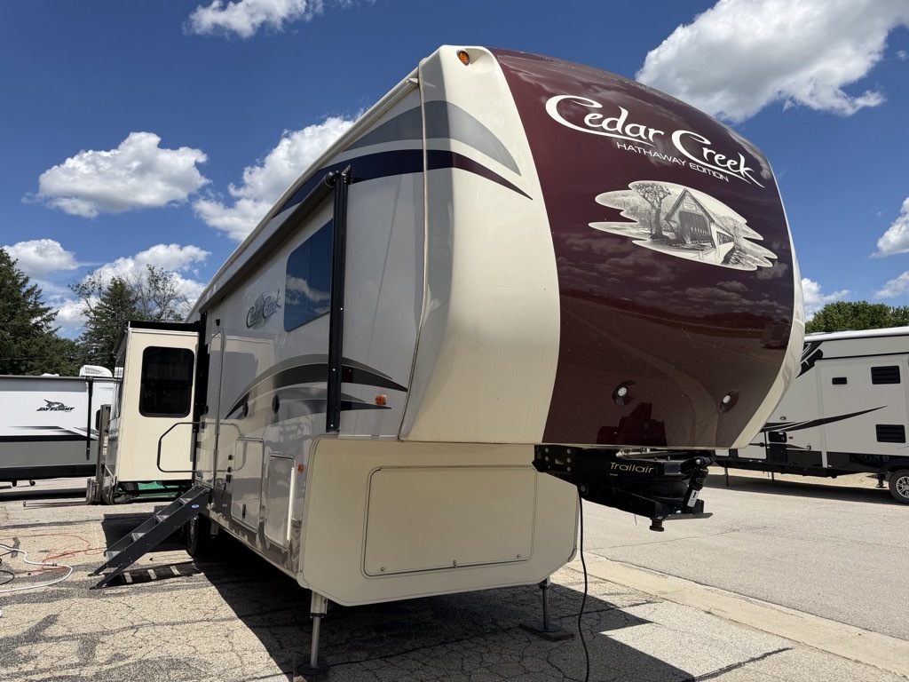 2018 Forest River CEDAR CREEK HATHAWAY 36CK2 in nora springs IA