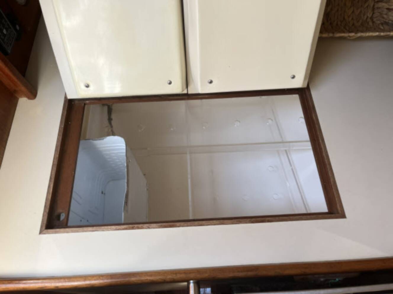 A photo of this 1985 Islander Peterson 40