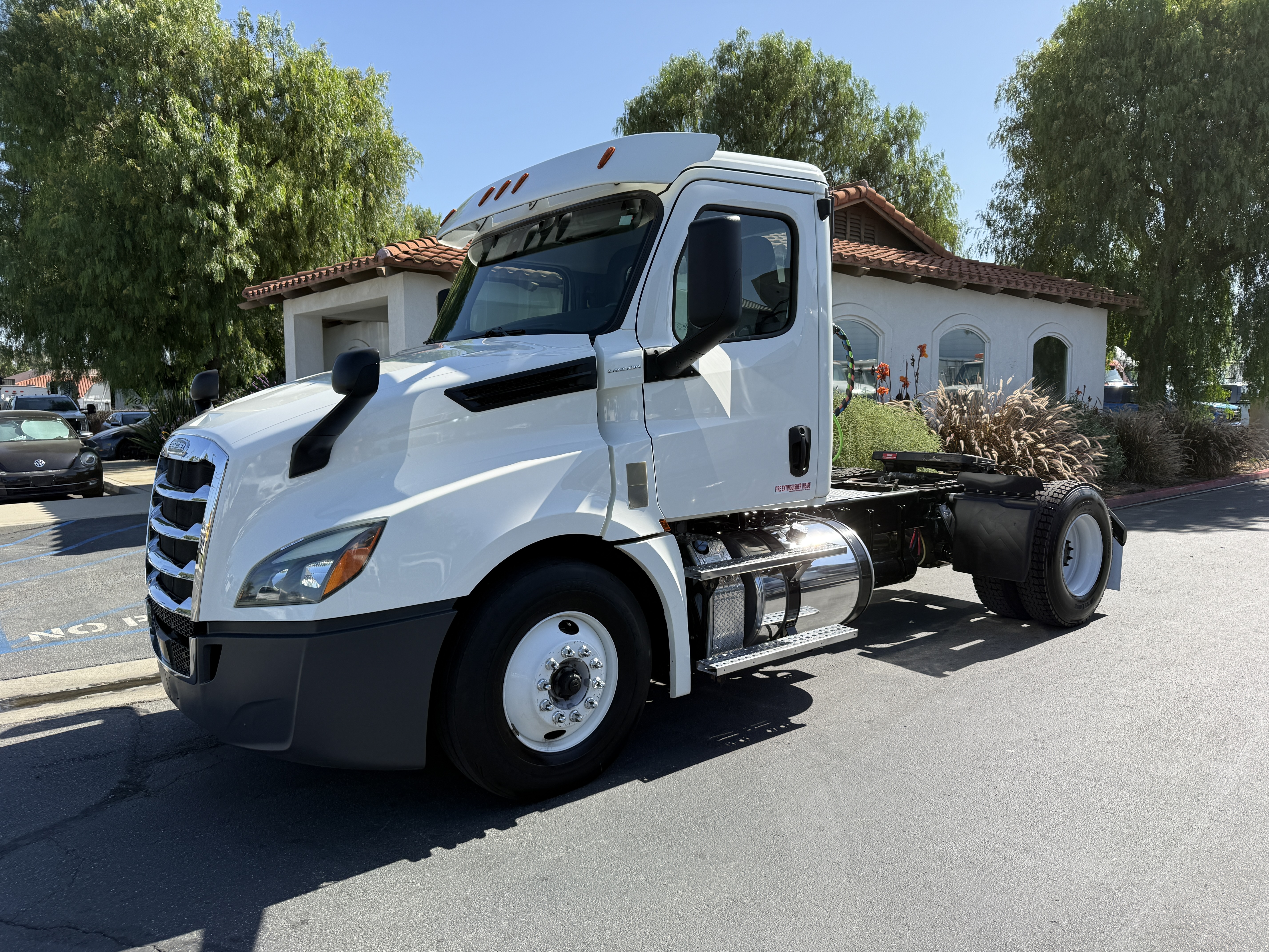 2019 FREIGHTLINER CASCADIA in Norco, CA
