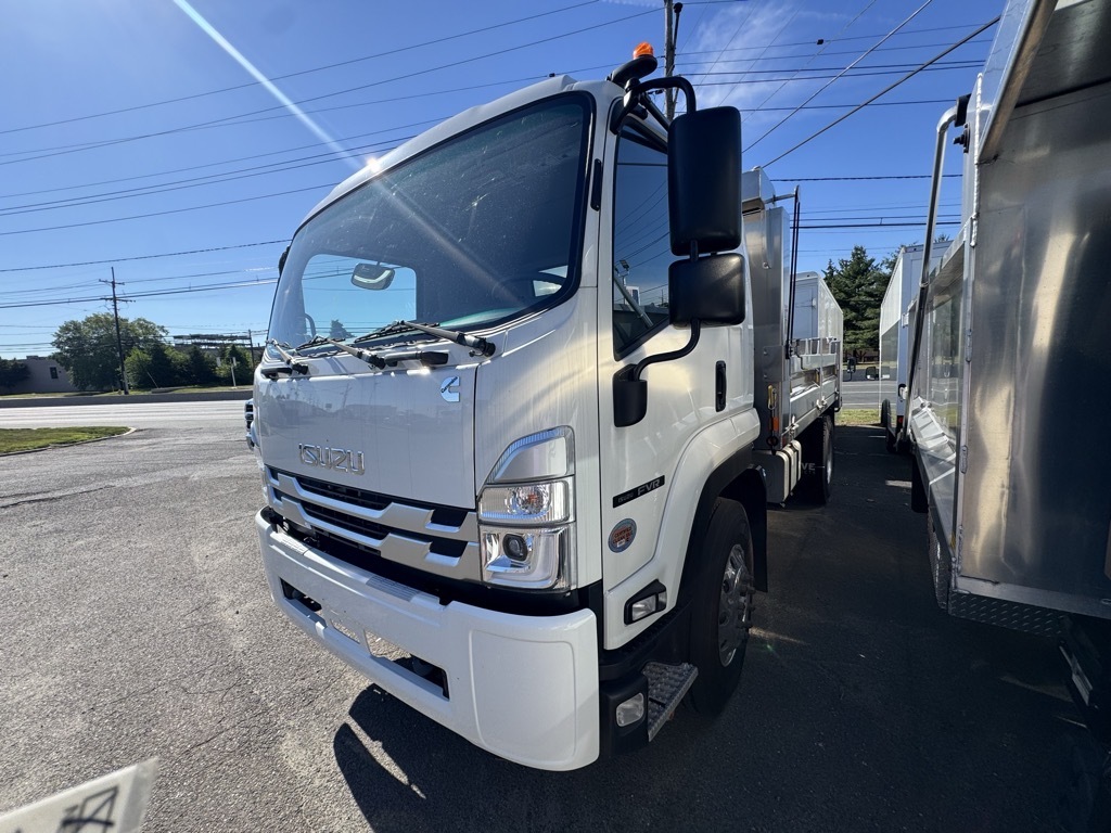 2025 ISUZU FVR in Riverside, NJ